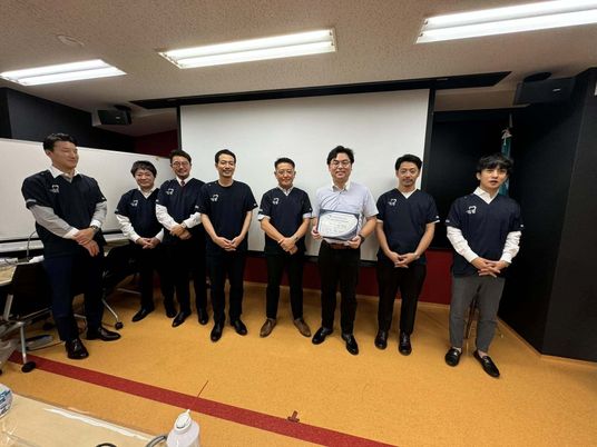 スタッフ集合の多目的室  