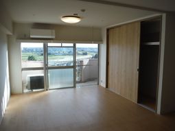 広々とした居室の様子