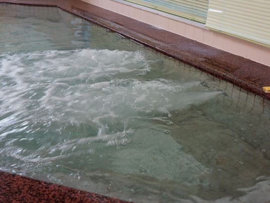 清潔な浴槽の一部