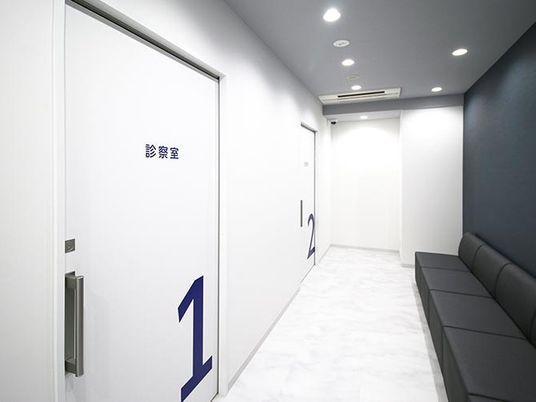 明るい廊下  