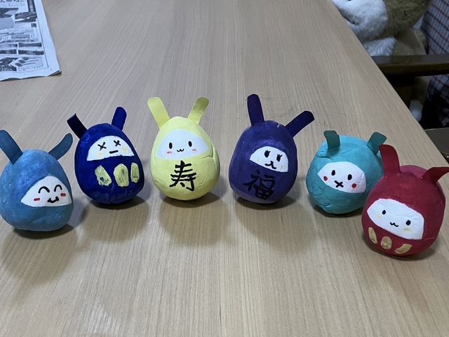 手作りアクティビティ作品 多目的室 利用者の方々と共に心を込めて作るアート作品。日々のレクリエーション支援もお仕事の一環です。