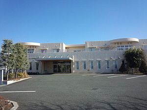 広々とした外観の建物