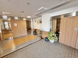 広々としたエントランス