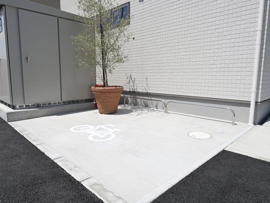 自転車置き場  