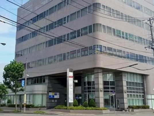 外観の建物正面  