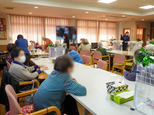 活気ある食堂
