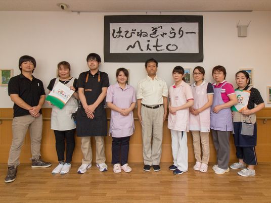 スタッフ集合写真