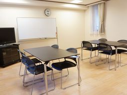 多目的室の清潔な空間