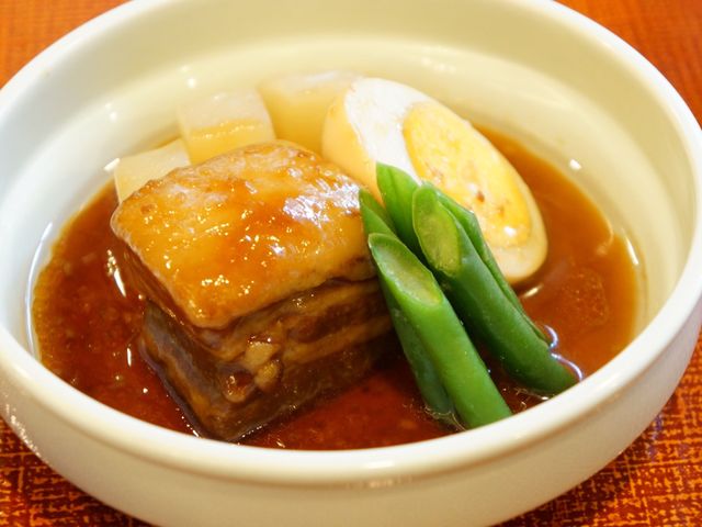 和風の食事内容 食事 栄養バランスを考えた和風の料理です。彩り豊かなメニューで毎日の食事が楽しみになります。