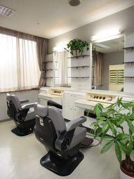 設備整った清潔な理美容室