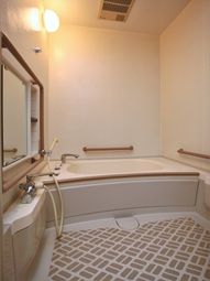 清潔感のあふれる浴室