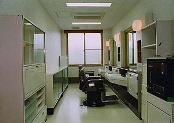 明るい理美容室