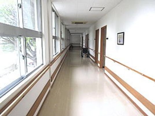 明るい廊下  