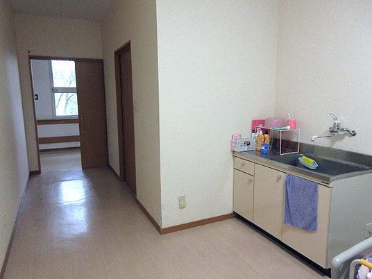廊下の簡易洗面台  