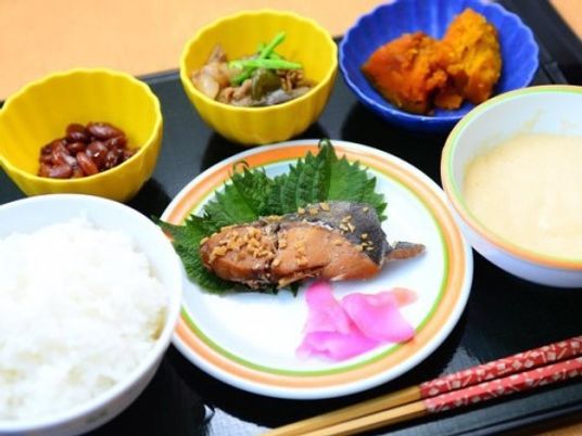 栄養バランスの取れた食事