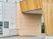 木目が映える建物外観  