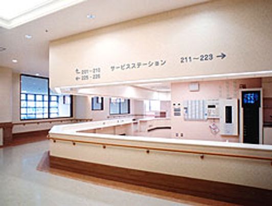 明るい内部の廊下