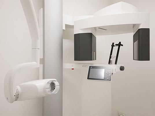 歯科用機器がある室内  