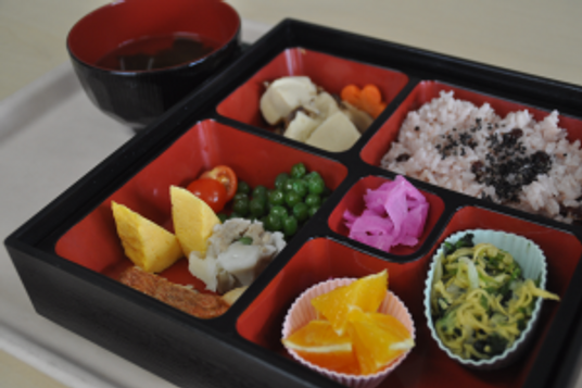 彩り豊かな食事メニュー