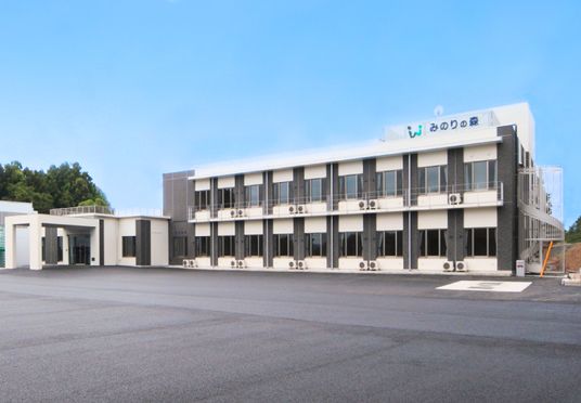 立派な建物が特徴の外観