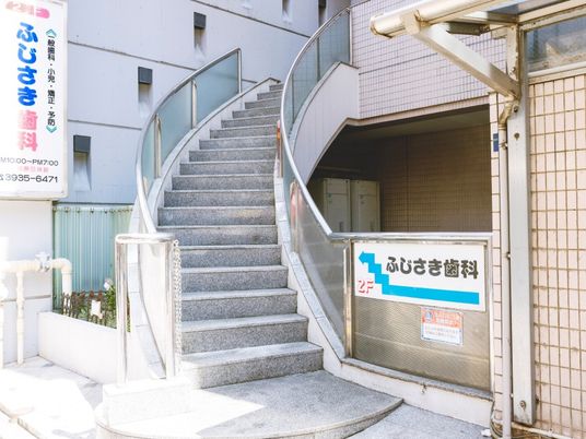外階段のある外観  