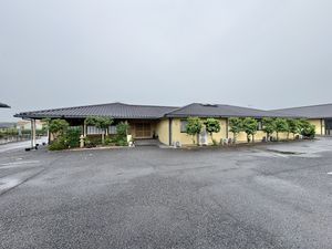 落ち着いた施設の外観