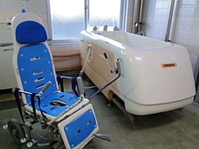 機器が設置された浴室