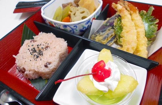 手作りの食事