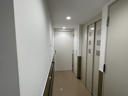 明るい廊下  