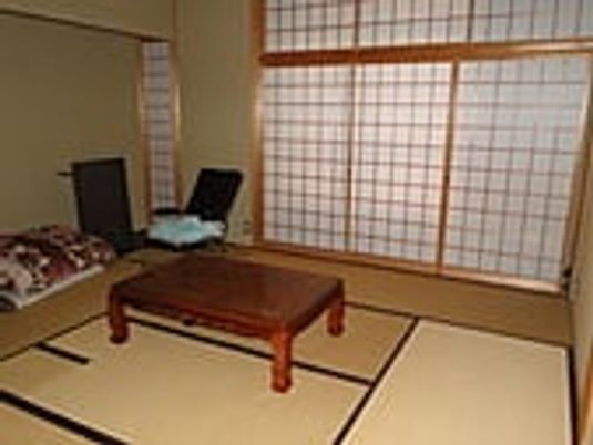 畳敷きの和室