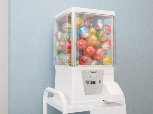 カプセルトイ機  