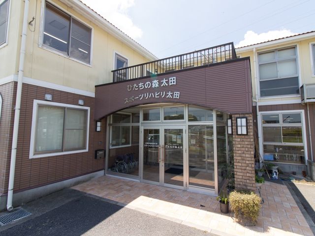 入口と外観の施設
