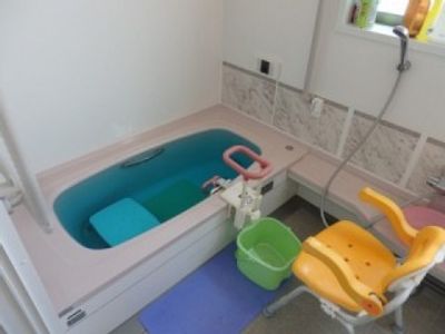 安全設計の浴槽です