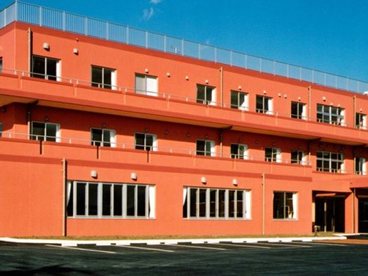 3階建ての建物外観
