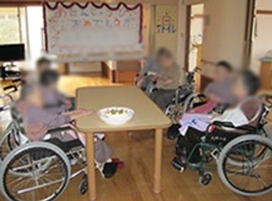 談話する人たちの集い