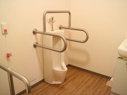 バリアフリートイレ施設