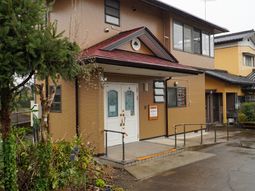 アクセス良好な外観