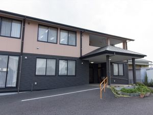 モダンな建物の外観