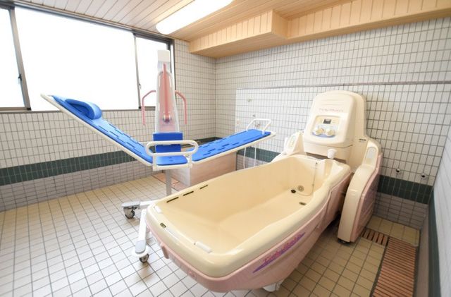 介護用リフトの浴室