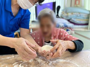 暖かい雰囲気の活動スペース