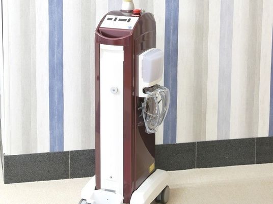 脱臭機のある廊下  
