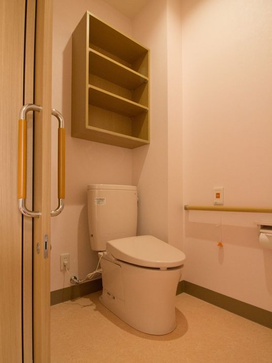 トイレの清潔な空間