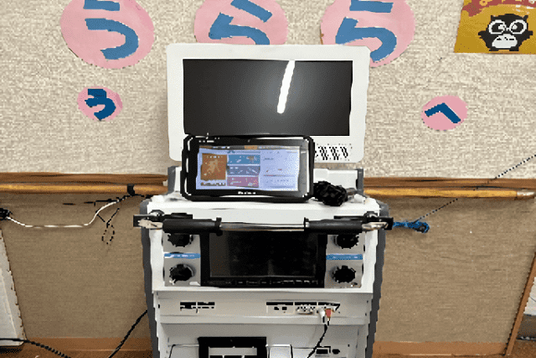 訓練機器のある室内