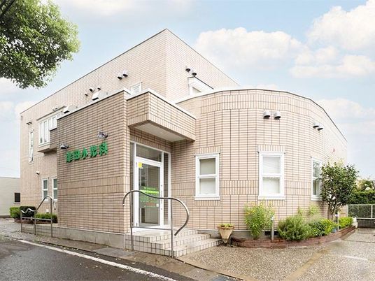 外観の建物正面  