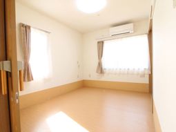 明るい空間の居室