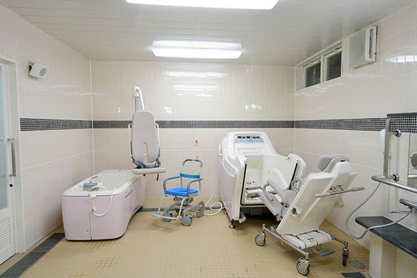 浴室の設備が整った部屋