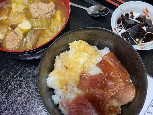 手作りの温かい食事