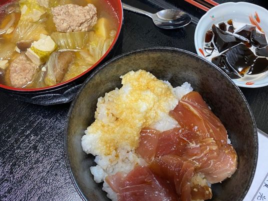 手作りの温かい食事