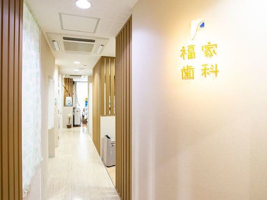 明るい廊下  