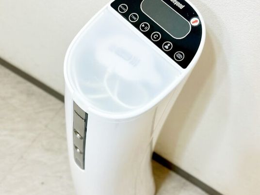 空気清浄機のある廊下  